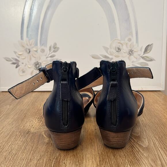 Miz Mooz Cassie Heeled Sandals in Navy Leather Women’s 41 Wide - Picture 5 of 14